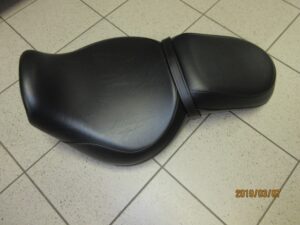 VN900 CL zadel