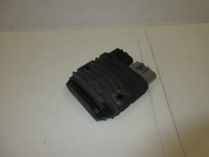 FJR1300 spanningsregelaar  01