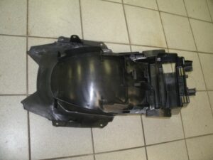 SV-650 ACHTERSPADBOD  2004